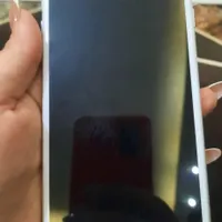 ایفون 8plus 64g بسیار تمیز