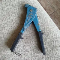 دستگاه پرچ دستی پیکاس
