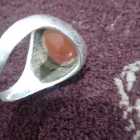 عقیق یمنی اصل قدیمی رگه خونی خوش یومن تادلت بخاد