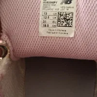 کتونی بچگانه.مارک New balanceاصل .