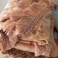 پرده سلطنتی نونو