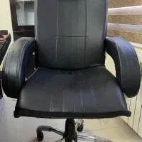 صندلی چرخدار مدیریت