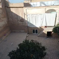 خونه قدیمی ۴۰۰متر خیابان فاضل نراقی ک درب باغ|فروش خانه و ویلا|کاشان, پامنار|دیوار