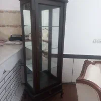 بوفه در حد تمیز و بدون ایراد