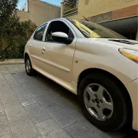 ۲۰۷ دنده ای مدل ۹۷|خودرو سواری و وانت|اصفهان, پارک مشتاق|دیوار