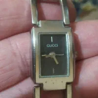 ۲عددساعت،یکی زنانه گوچی،یکی هم مردانه نایک بکر