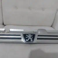 جلو پنجره پژو ۴۰۵