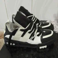 کتونی لویی ویتون سایز۴۲|کیف، کفش، کمربند|ری, سرتخت|دیوار