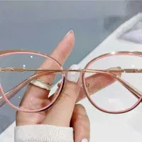 عینک طبی دختر بچه گانه پیداشده