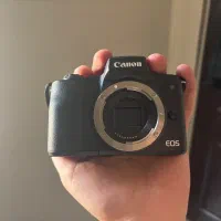 دوربین بدون آینه کنون m50