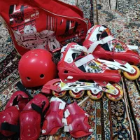 کفش اسکیت ، ۱ عدد نو ، ۱ عدد دسته دو خیلی تمیز