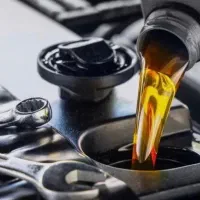 بازاریاب ویزیتور شرکت پخش روغن موتور بامزایا خوب