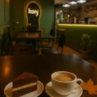 کمک باریستا یا ویتر خانم