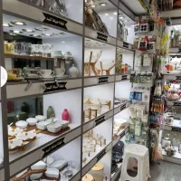 استخدام فروشنده در کورش مال با حقوق ۴۰میلیون