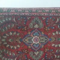 یک جفت فرش دستبافت هرکدام اندازه یک پشتی پانخورده