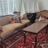 حراج دو دست مبل کلاسیک|مبلمان خانگی و میز عسلی|خمین, |دیوار