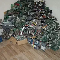 ضایعات الکترونیک و کامپیوتر و مخابراتی و انواع برد|عمده‌فروشی|یزد, |دیوار