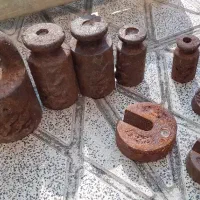 ترازو قدیمی بزرگ همراه ۱۲ کیلو سنگ|ابزارآلات|آزادشهر, |دیوار