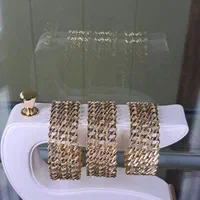 النگو هاتف