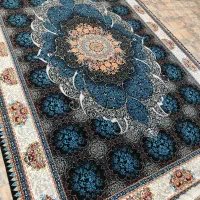 شیش تا فرش دوازده متری و دوتا شیش همرنگ نخی