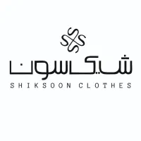 فروشنده خانم برای پوشاک زنانه