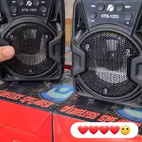 ** اسپیکر بی سیم قابل حمل رم و فلش خور **