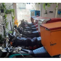 استخدام موتور سوار در پیک موتوری نفیس