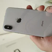 اپل iPhone X با حافظهٔ ۲۵۶ گیگابایت