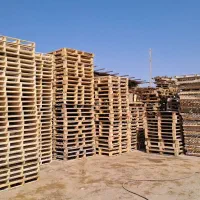 پالت چوبی سه‌لایی پلاستیکی