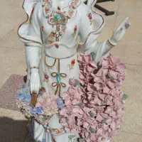 مجسمه بانوی چینی