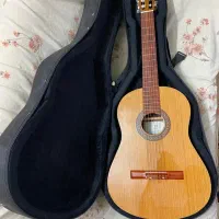 گیتار نورانیا C3 و کاخن هیمه با هارد کیس و پایه