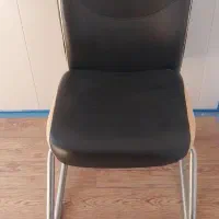 صندلی انتظار چرمی