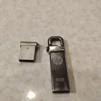 فلش مموری ۸ گیگ