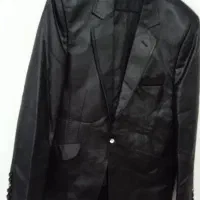 کت وشلوار مشکی سایز ۴۴ نونو