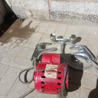 دینام موتورخانه و تعدادی شیر آلات