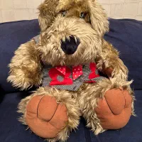 عروسک سگ بزرگ