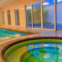 اجاره روزانه باغ ویلا استخر سرپوشیده آب گرم شیک