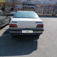 پژو 405 نقره ای