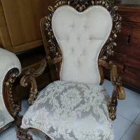 فروشنده خانم