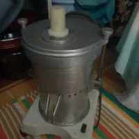 دستگاه اب میوه گیری