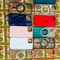 کاور گوشی و لباس مجلسی در حد نو