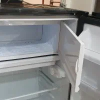 یخچال ایستکول ۹ اینچ هتلی. رنگ‌ سیلور. ۶ماه کارکرد|یخچال و فریزر|تهران, هفت چنار|دیوار