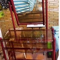 تخت فلزی  به همراه کفی و میز آرایشی