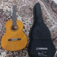 گیتار یاماها c40