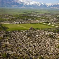 خیابان پیروزی کوچه‌17شهریور‌خونه نیمه ساز سرنبش