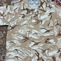 دو دست لباس سربازی|لباس|زابل, |دیوار