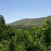 ۱۱۰متری و ۹۰ متری با حیاط مشجر و مستقل درکه