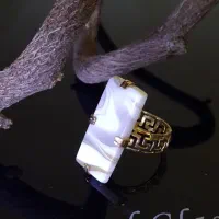 انگشتر طلا حلقه رینگ طلای ورساچ قاب شده