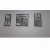 ساعت دیواری زیبا وشیک بانصف قیمت بفروش می‌رسد