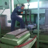 دستگاه فرز سنتر CNC|ماشین‌آلات صنعتی|لنجان, |دیوار